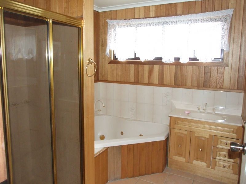 35 Newark Avenue, Newborough VIC 3825