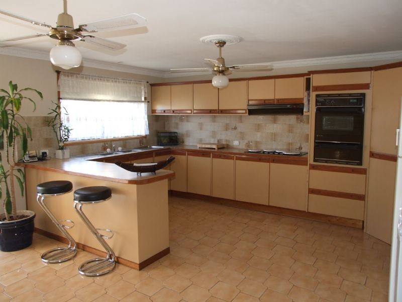57 Dinwoodie Drive, Newborough VIC 3825