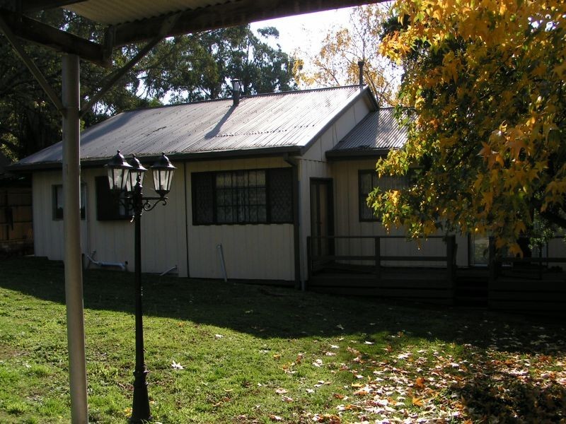 6 Haunted Hills Road, Newborough VIC 3825
