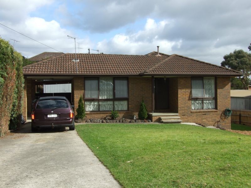 3 March Street, Newborough VIC 3825