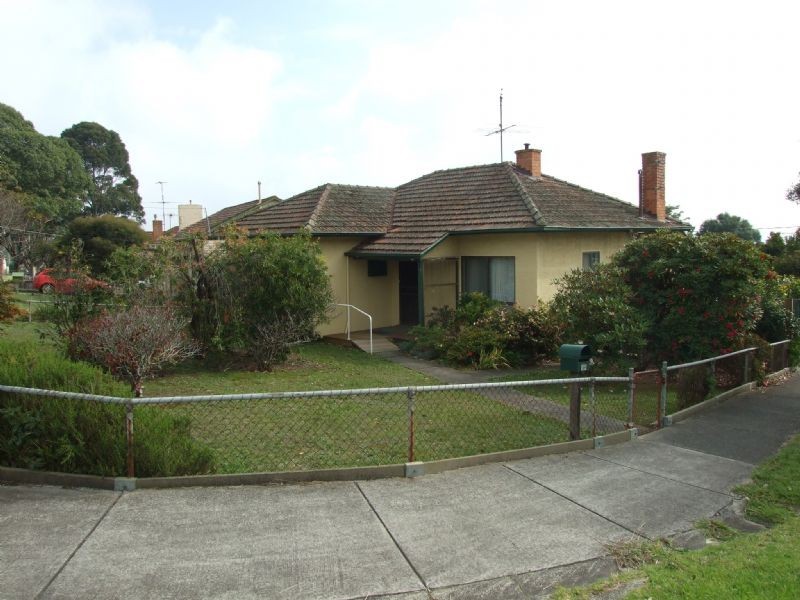 20 Scott Avenue, Moe VIC 3825