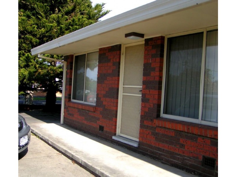 1/10 Parkin Street, Moe VIC 3825