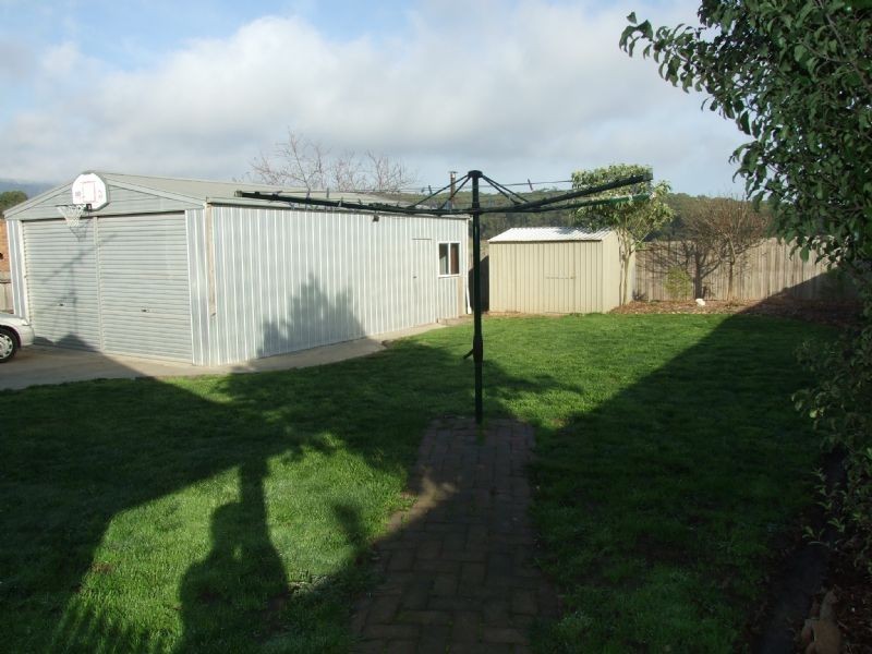 66 Coalville Road, Moe VIC 3825