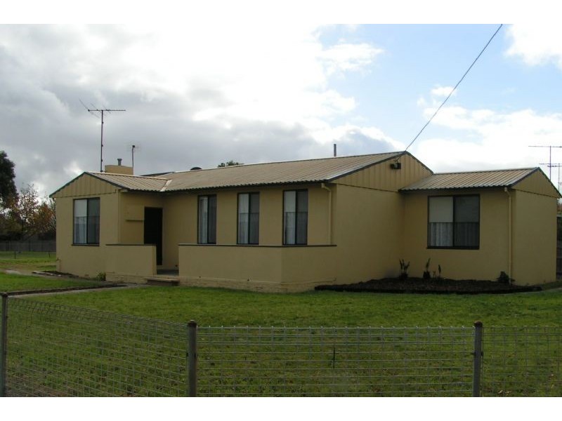 52 Newark Avenue, Newborough VIC 3825