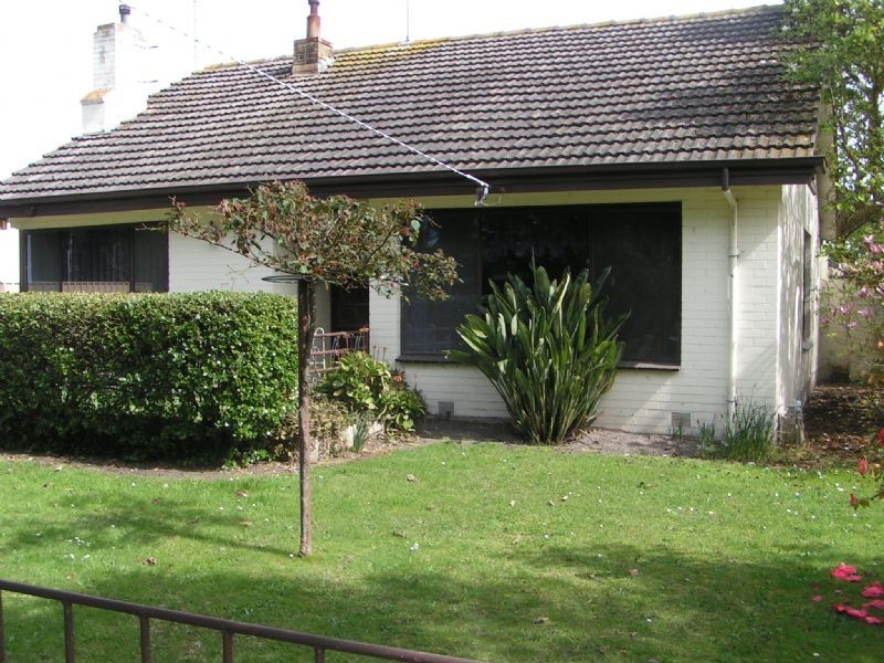 4 Graeme Street, Moe VIC 3825