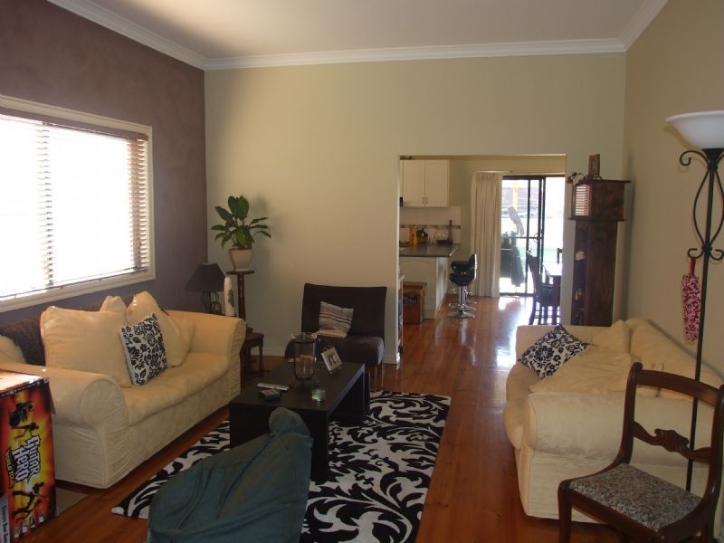 10 High Street, Moe VIC 3825