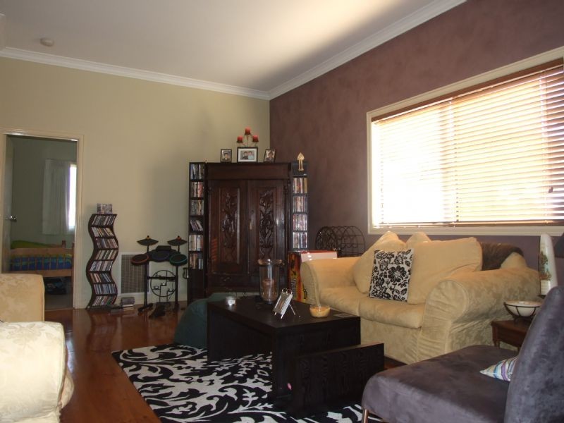 10 High Street, Moe VIC 3825