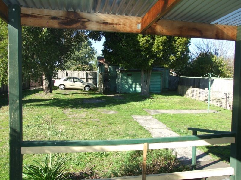 21 Boolarra Avenue, Newborough VIC 3825