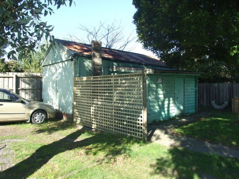 21 Boolarra Avenue, Newborough VIC 3825