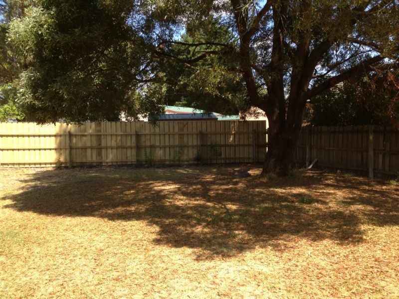 1 Marshall Avenue, Moe VIC 3825