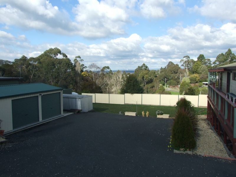 16 Baillie Street, Yallourn North VIC 3825