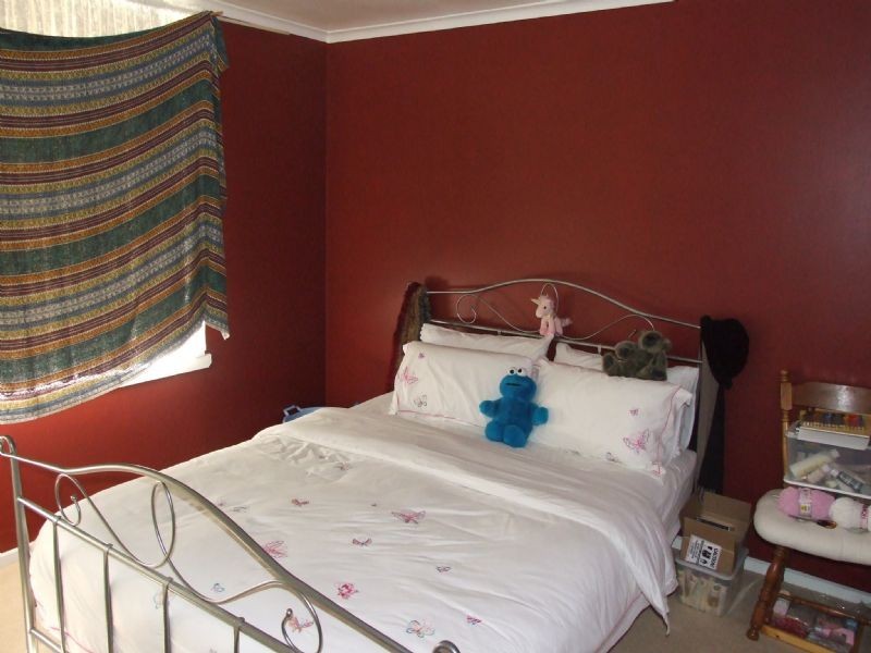 6 Ellinbank Street, Newborough VIC 3825