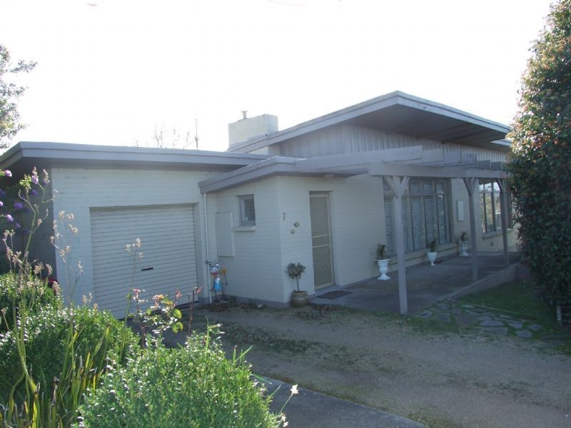 7 Torres Street, Newborough VIC 3825