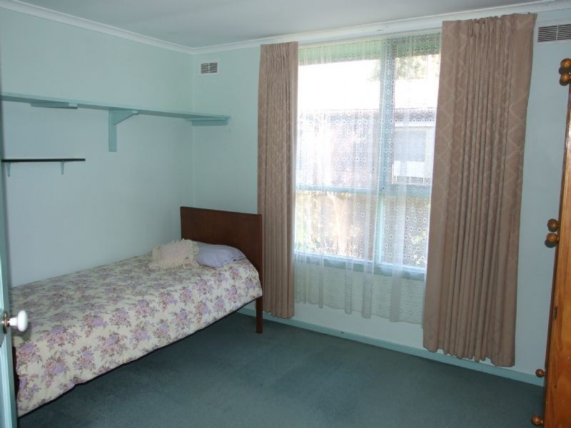 1 Bellbrook Street, Newborough VIC 3825