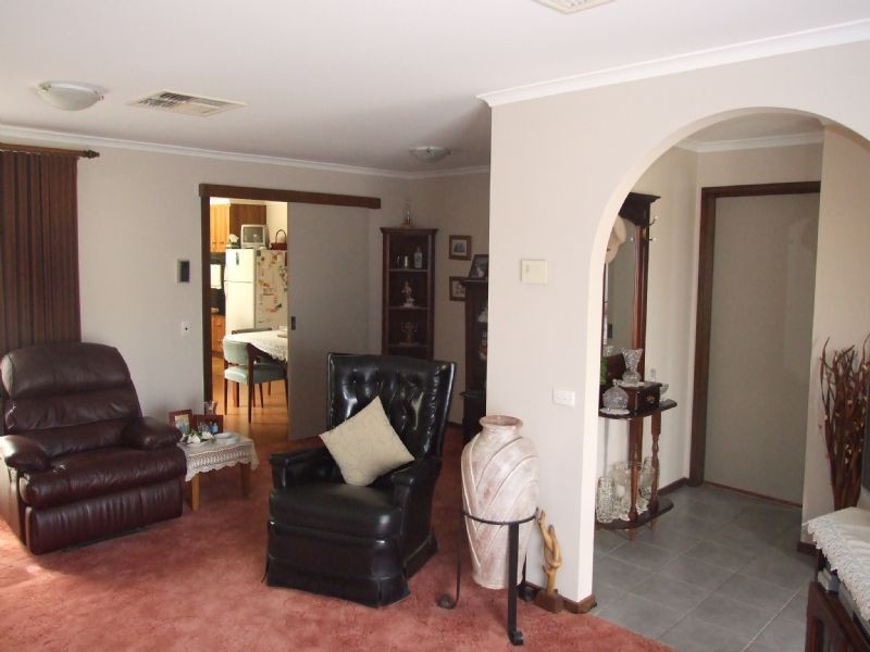 45 Scorpio Drive, Moe VIC 3825