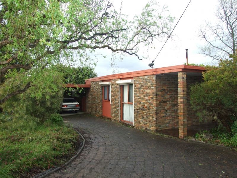 18 Shanahan Parade, Newborough VIC 3825