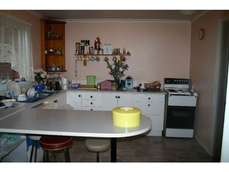 385  McDonalds Track, Hernes Oak VIC 3825