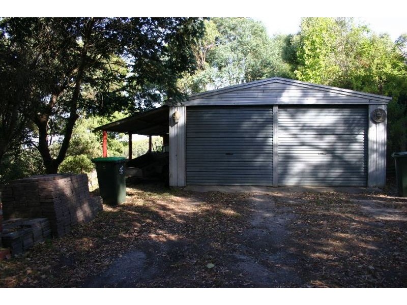 385  McDonalds Track, Hernes Oak VIC 3825