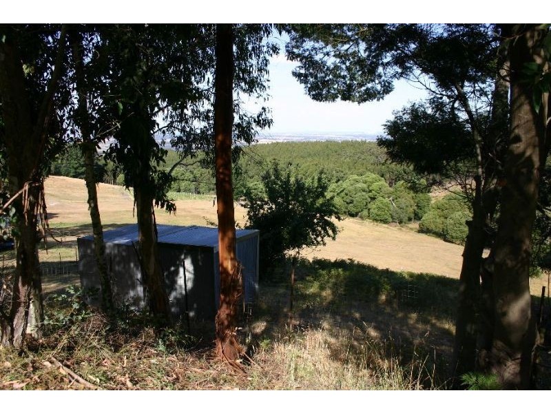 385  McDonalds Track, Hernes Oak VIC 3825