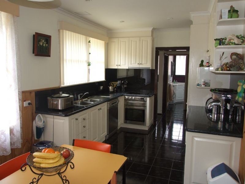 29 Staff Street, Moe VIC 3825