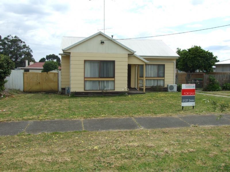 28 Hawker Street, Moe VIC 3825