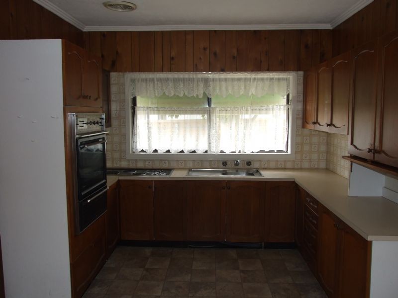 28 Hawker Street, Moe VIC 3825