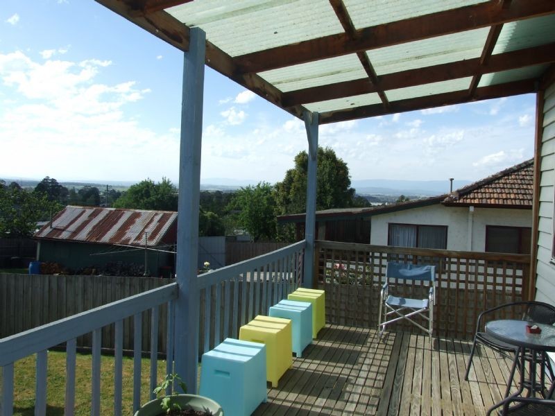 77 Hampton Street, Moe VIC 3825