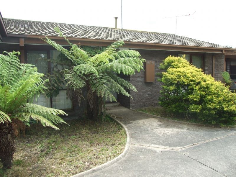 2/33 Bennett Street, Moe VIC 3825