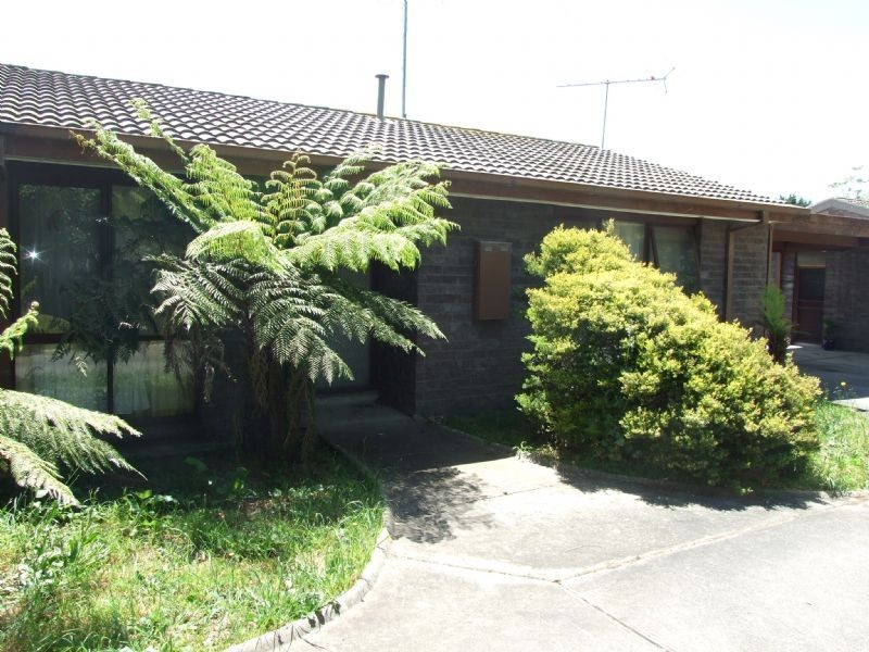 2/33 Bennett Street, Moe VIC 3825