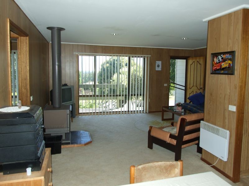 43 Tooronga Road, Willow Grove VIC 3825