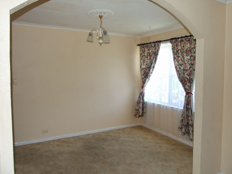 10 Lincoln Street, Moe VIC 3825