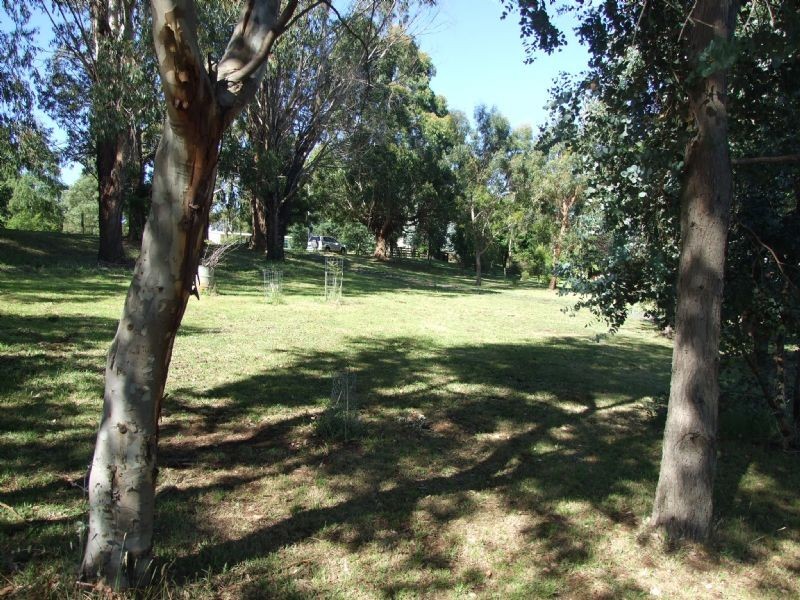 2 Whitelaw Court, Rawson VIC 3825