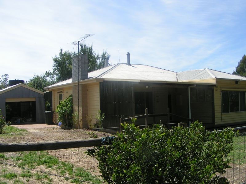 2418 Willow Grove, Hill End VIC 3825