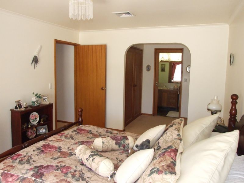 255 Wirraway Street, Moe VIC 3825