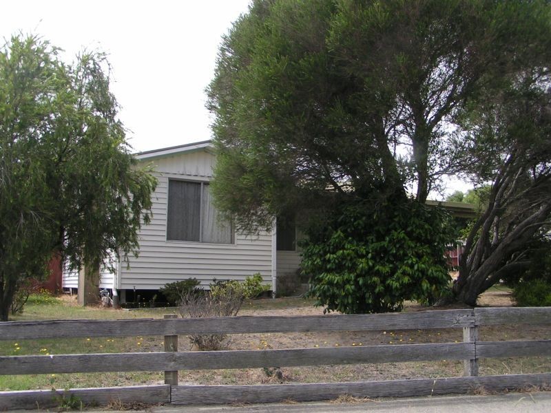 5 Boolarra Avenue, Newborough VIC 3825