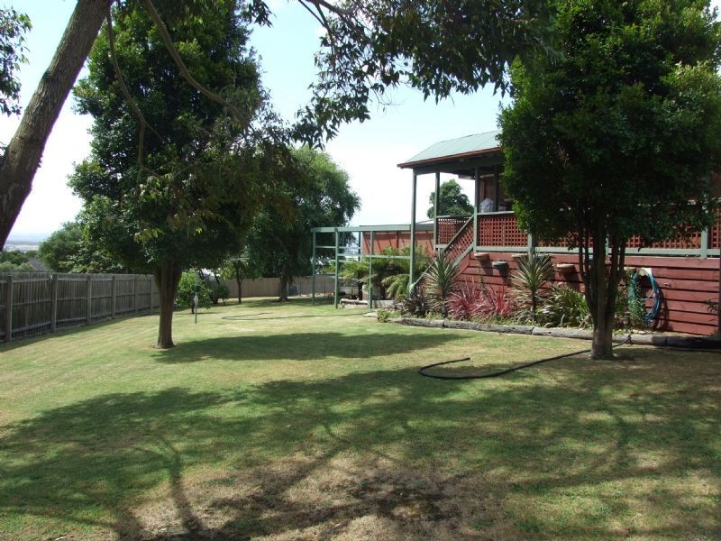 6 Leonis Court, Moe VIC 3825