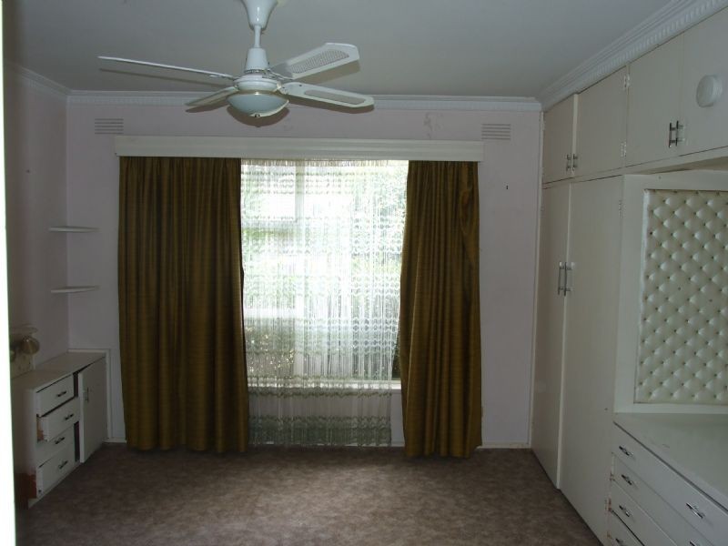 4 Mervyn Street, Moe VIC 3825