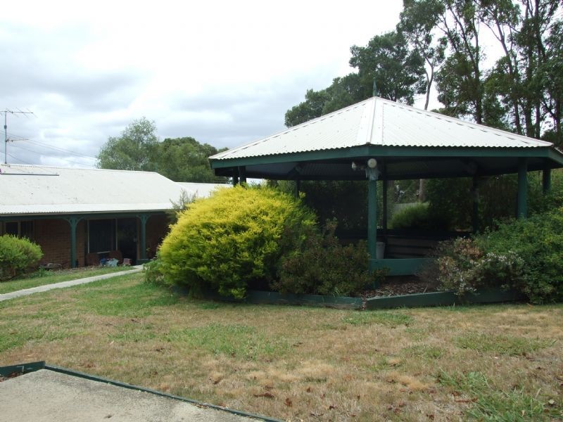 2 Comans Way, Moe VIC 3825