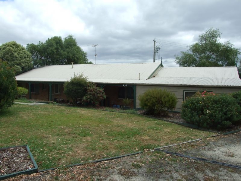 2 Comans Way, Moe VIC 3825