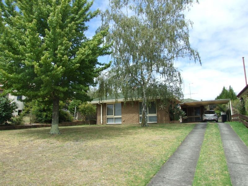 12 Cemetery Road, Moe VIC 3825