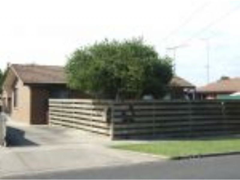 1/3 Ferguson Street, Moe VIC 3825