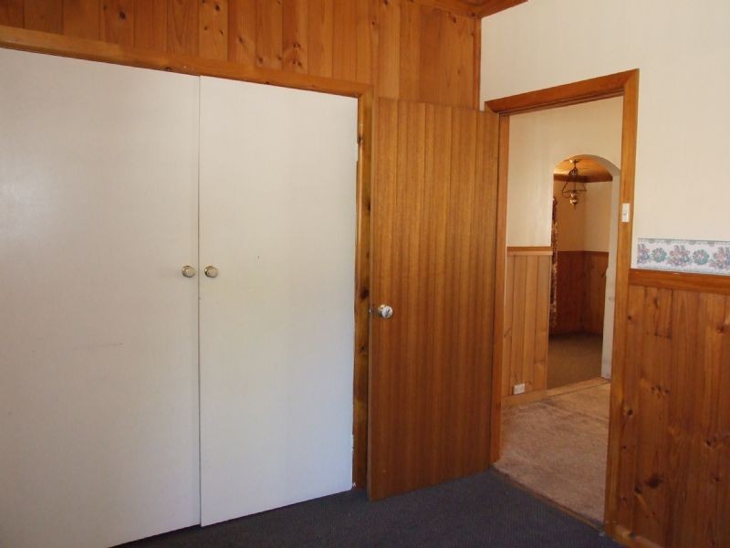 16 Bruce Street, Moe VIC 3825