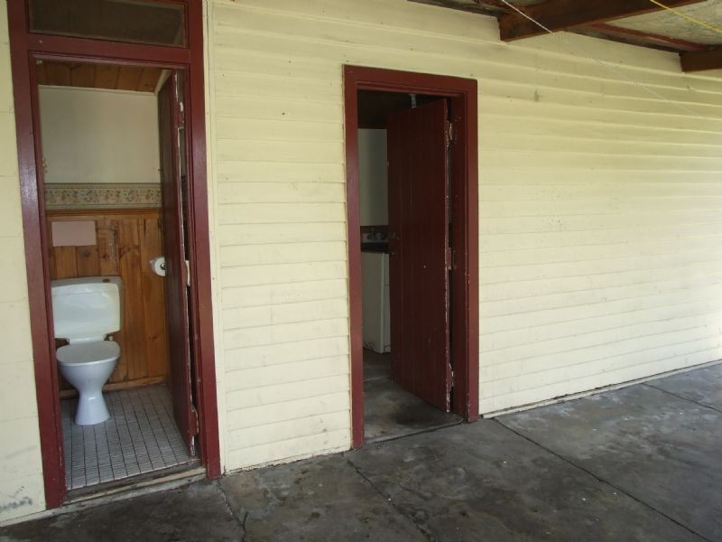 16 Bruce Street, Moe VIC 3825