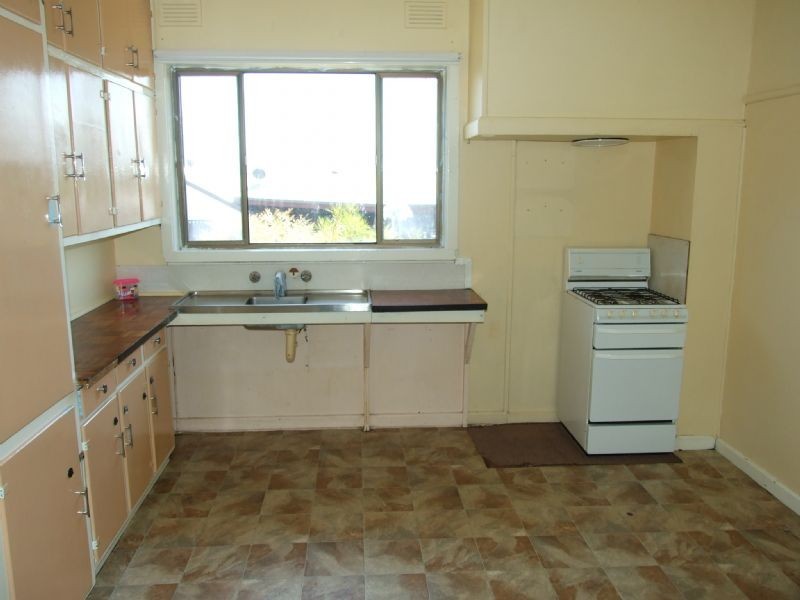 77 Wirraway Street, Moe VIC 3825