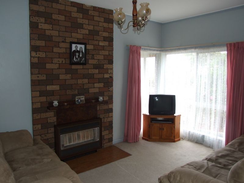 23 Scott Avenue, Moe VIC 3825