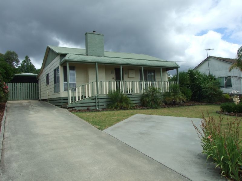 23 Scott Avenue, Moe VIC 3825