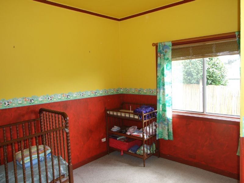 23 Scott Avenue, Moe VIC 3825