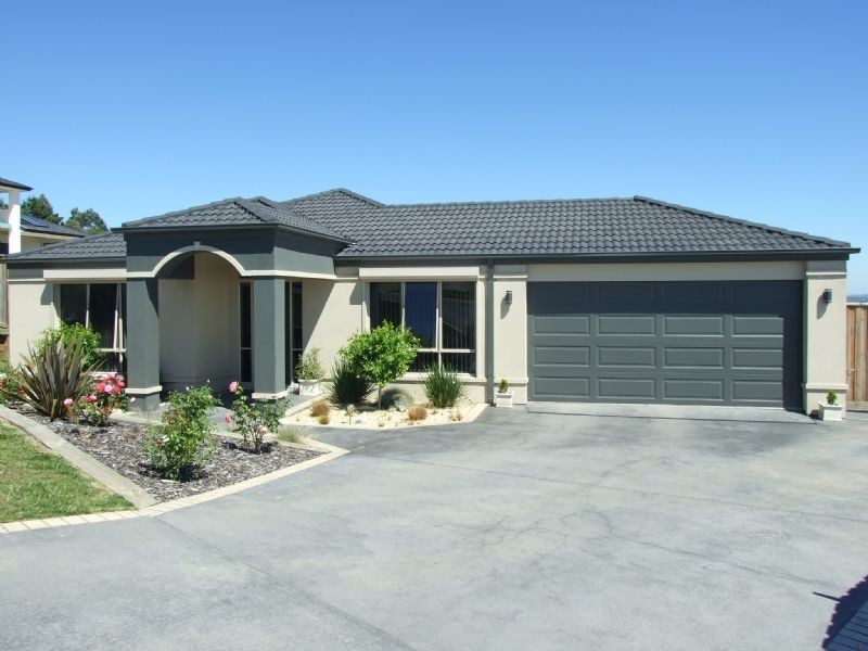 5 Sharnee Court, Moe VIC 3825