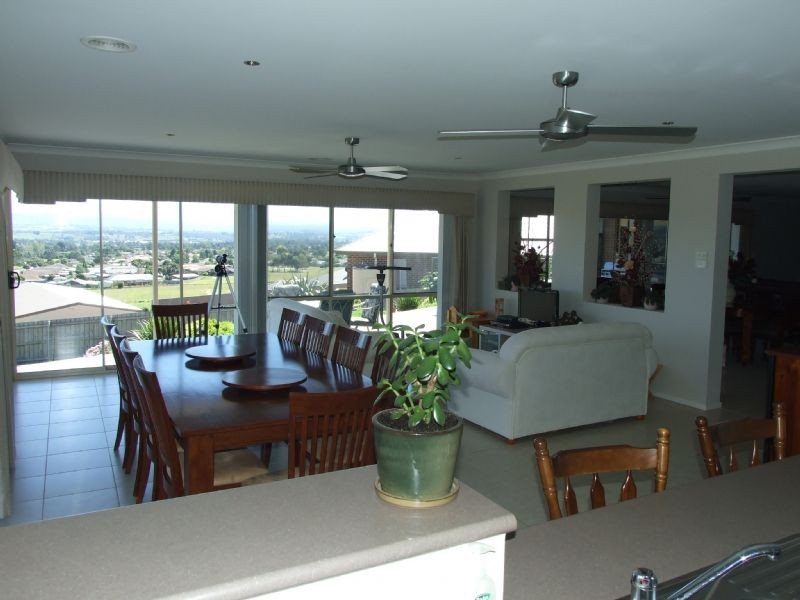 5 Sharnee Court, Moe VIC 3825