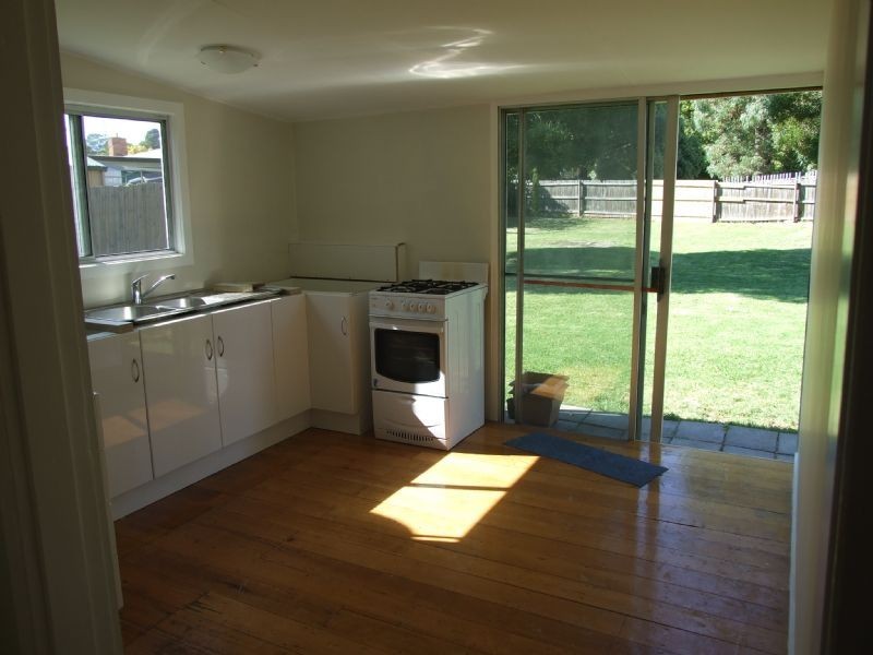 1 Marshall Avenue, Moe VIC 3825